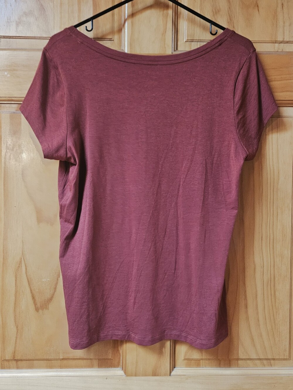 Tahari Short Sleeve Scoop Neck Tee - Picture 3 of 3